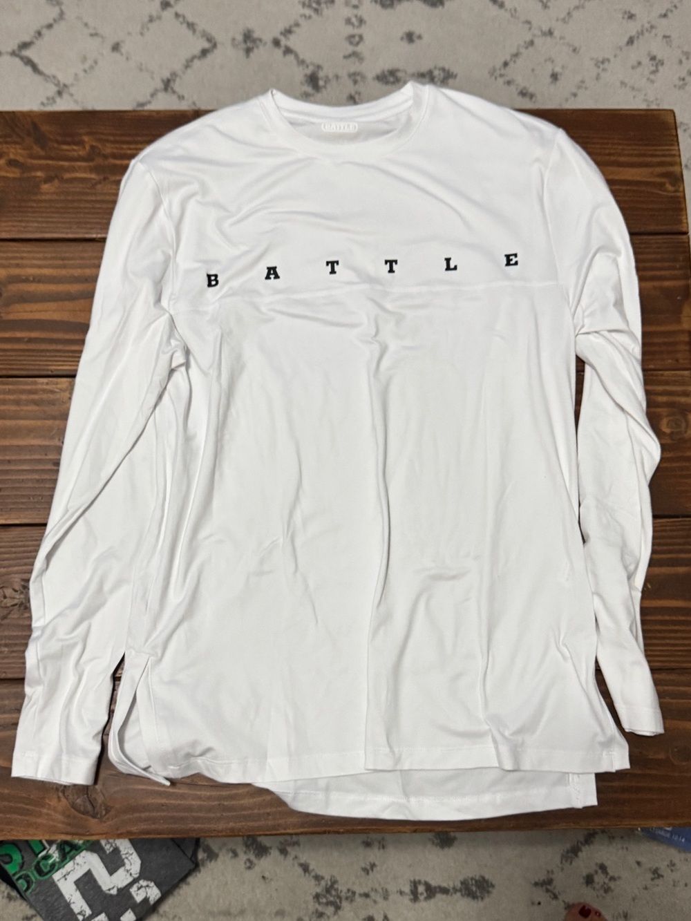 Battle Men's Long-Sleeve White Graphic Tee adult small - Picture 1 of 2